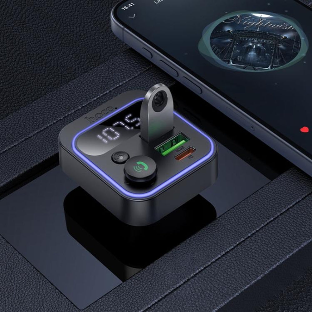 (38 W) Adaptateur de chargeur de voiture à charge rapide à trois ports USB-C et QC3.0 USB-A Transmetteur radio FM Bluetooth