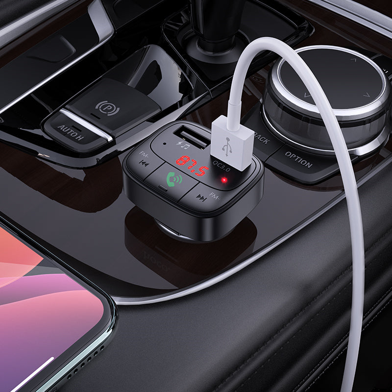 (18 W) Adaptateur de chargeur de voiture à charge rapide à deux ports USB-A Transmetteur radio FM Bluetooth